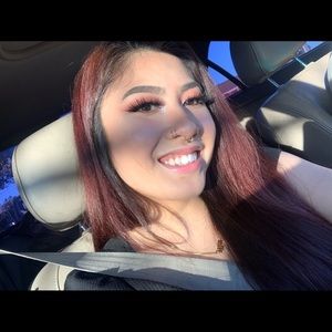 Meet your Posher, Mae